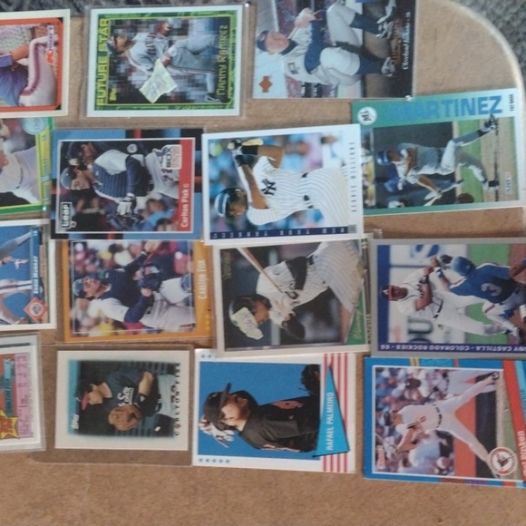 Assorted Baseball Trading Cards - Picture 4 of 4